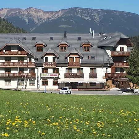 Apartmanovy Dom Kamzik,donovaly, A Studia דונובאלי