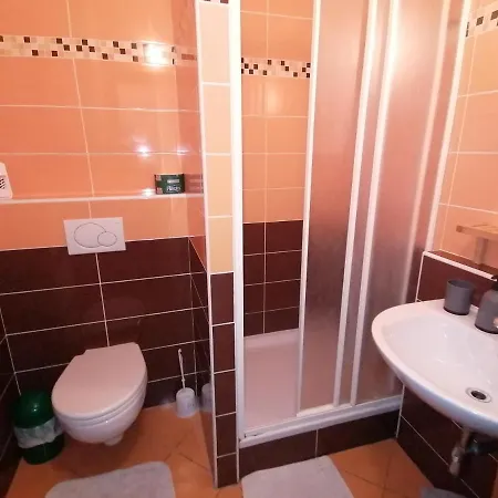 아파트 Apartmanovy Dom Kamzik,donovaly, A Studia