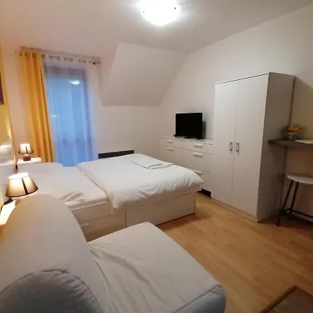 Apartmanovy Dom Kamzik,donovaly, A Studia דונובאלי