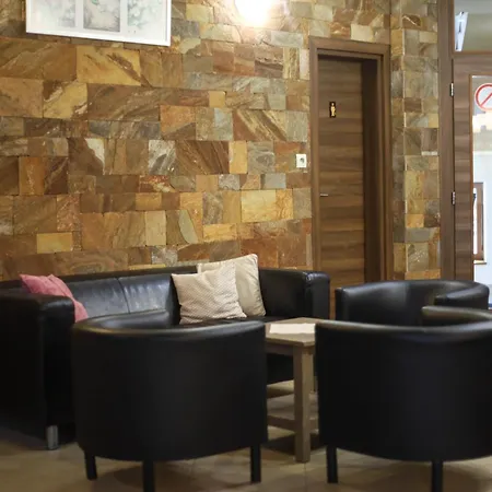 아파트 Apartmanovy Dom Kamzik,donovaly, A Studia